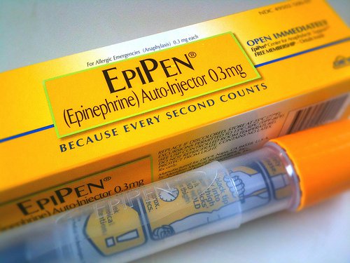 EpiPen – Photo by thailandsnakes.com (Courtesy of Google)